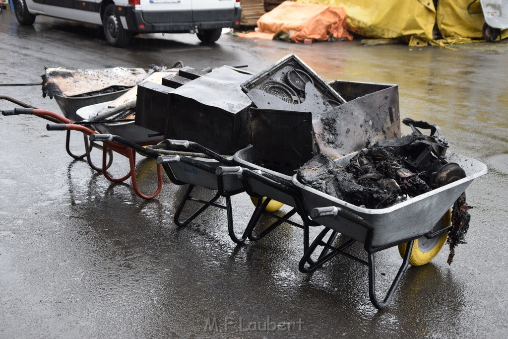 Feuer 4 Bergisch Gladbach Gronau Am Kuhlerbusch P301.JPG - Miklos Laubert